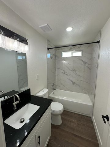 16 S Plano Street, Porterville, CA 93257