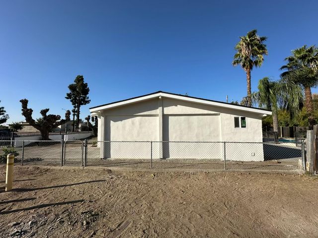 16 S Plano Street, Porterville, CA 93257