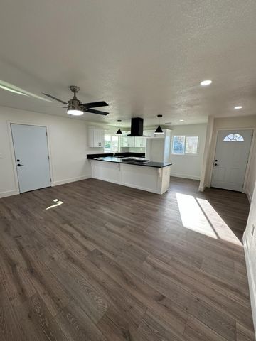 16 S Plano Street, Porterville, CA 93257