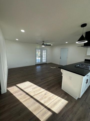 16 S Plano Street, Porterville, CA 93257