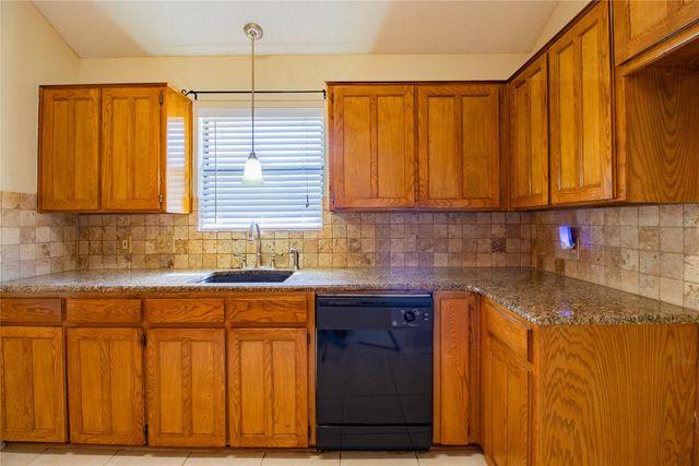 8220 Willis Lane, Watauga, TX 76148