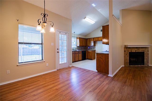 8220 Willis Lane, Watauga, TX 76148