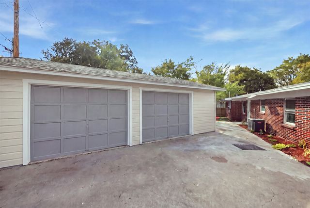 400 Hillcrest Street, Mansfield, TX 76063