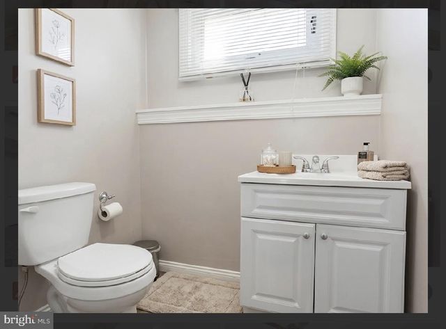 631 S CENTRAL BLVD, Broomall, PA 19008