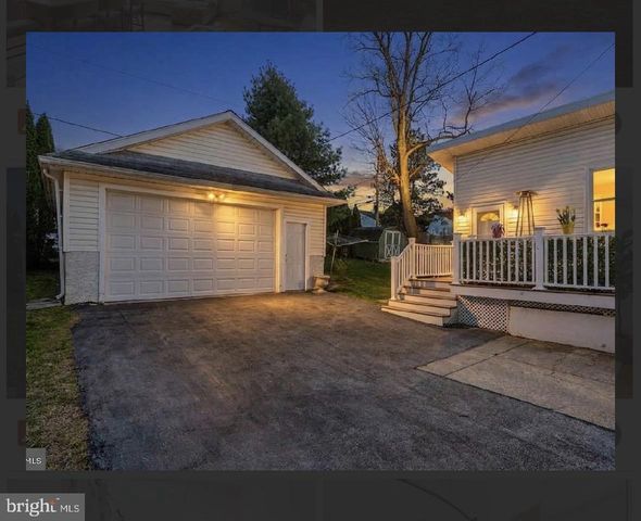 631 S CENTRAL BLVD, Broomall, PA 19008