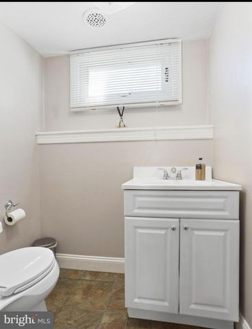 631 S CENTRAL BLVD, Broomall, PA 19008