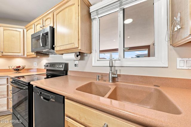 5027 N 77TH Place, Scottsdale, AZ 85250