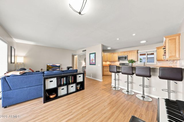 5027 N 77TH Place, Scottsdale, AZ 85250