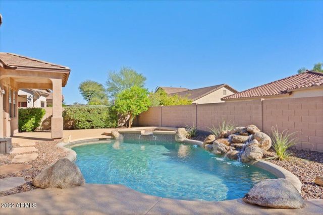 2413 W SIENNA BOUQUET Place, Phoenix, AZ 85085