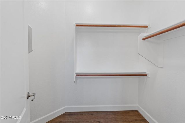 2413 W SIENNA BOUQUET Place, Phoenix, AZ 85085