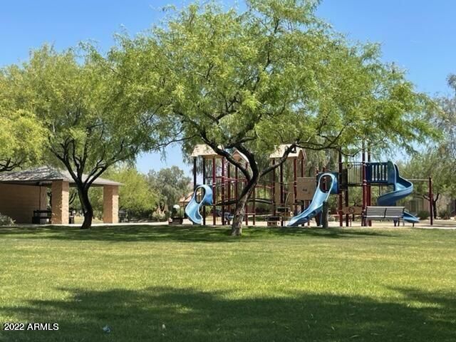 2413 W SIENNA BOUQUET Place, Phoenix, AZ 85085