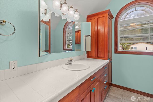 70 N Rim view Place, Hoodsport, WA 98548