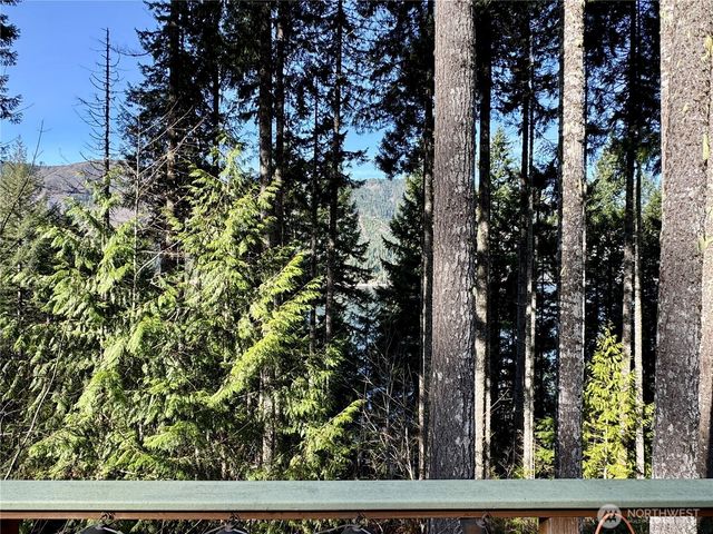 70 N Rim view Place, Hoodsport, WA 98548