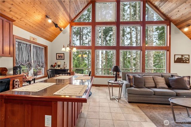 70 N Rim view Place, Hoodsport, WA 98548