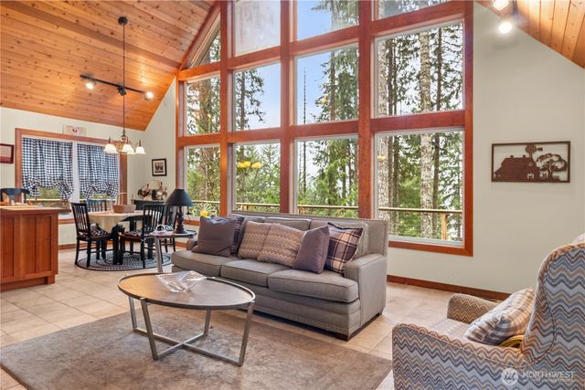 70 N Rim view Place, Hoodsport, WA 98548