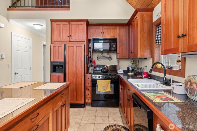 70 N Rim view Place, Hoodsport, WA 98548