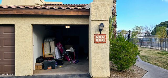 8344 N 21ST Drive I212, Phoenix, AZ 85021