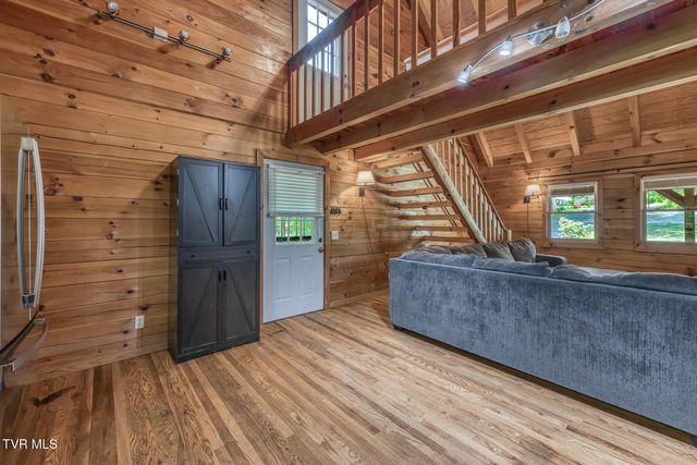 130 Redwood Drive, Elizabethton, TN 37643