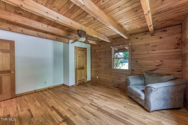 130 Redwood Drive, Elizabethton, TN 37643