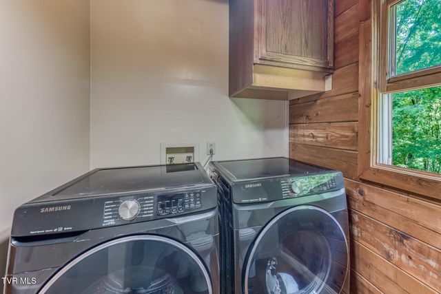 130 Redwood Drive, Elizabethton, TN 37643