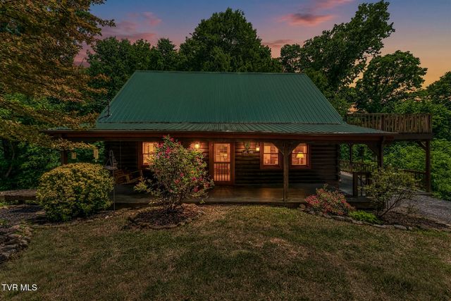 130 Redwood Drive, Elizabethton, TN 37643