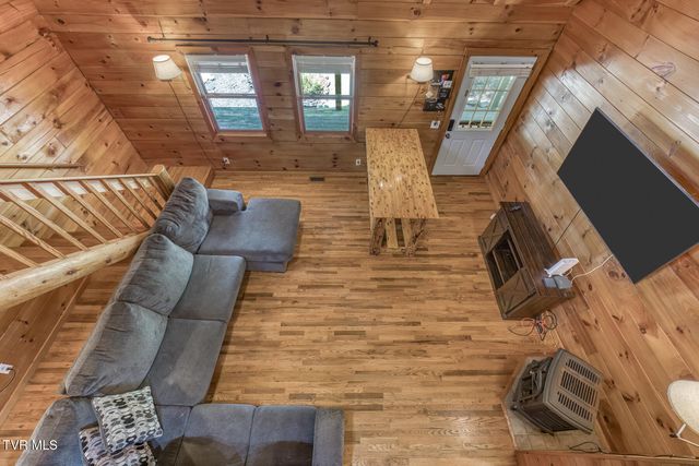 130 Redwood Drive, Elizabethton, TN 37643