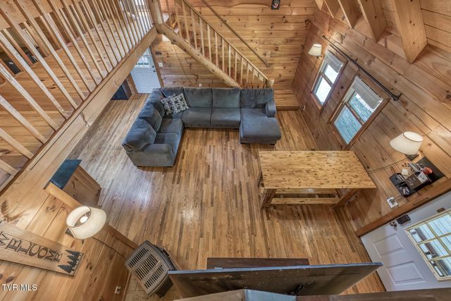 130 Redwood Drive, Elizabethton, TN 37643