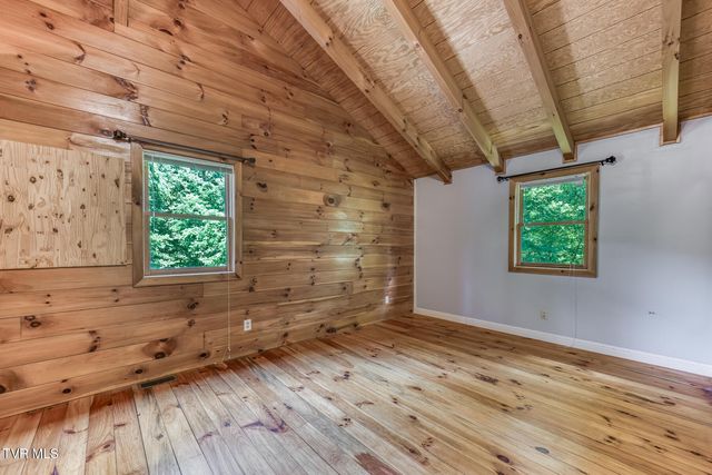 130 Redwood Drive, Elizabethton, TN 37643