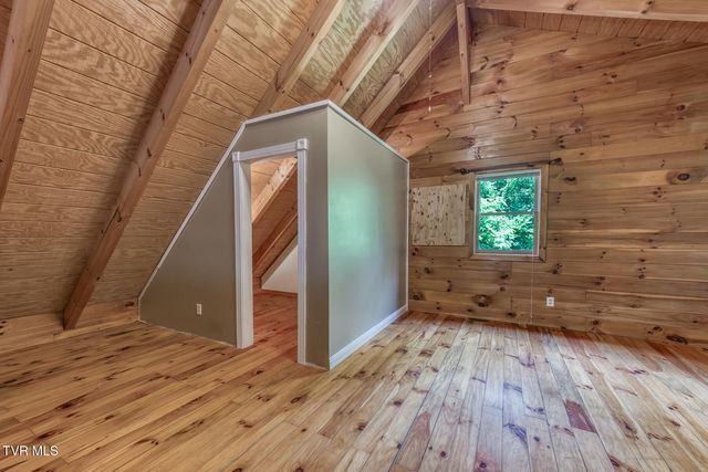 130 Redwood Drive, Elizabethton, TN 37643