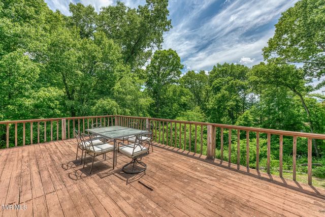 130 Redwood Drive, Elizabethton, TN 37643