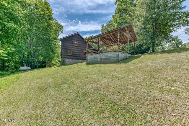 130 Redwood Drive, Elizabethton, TN 37643