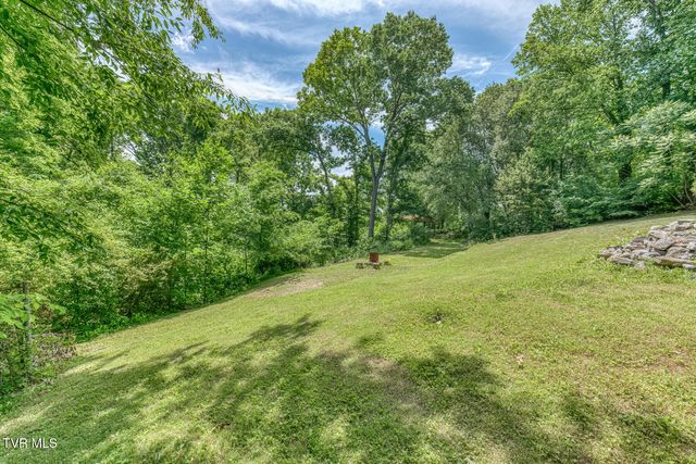 130 Redwood Drive, Elizabethton, TN 37643