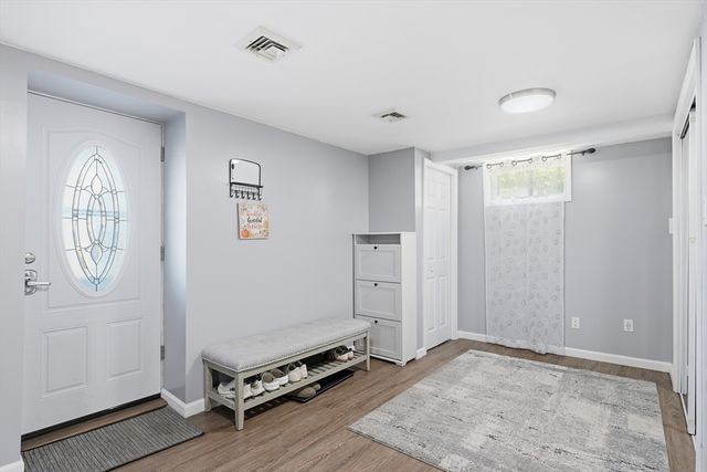 140 Ruskin St, Chicopee, MA 01020