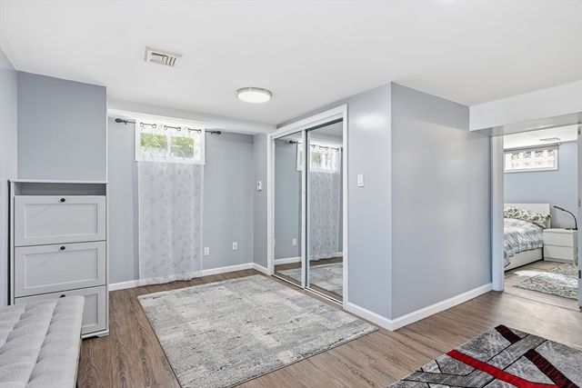 140 Ruskin St, Chicopee, MA 01020