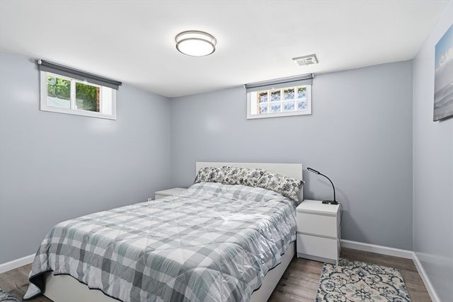 140 Ruskin St, Chicopee, MA 01020