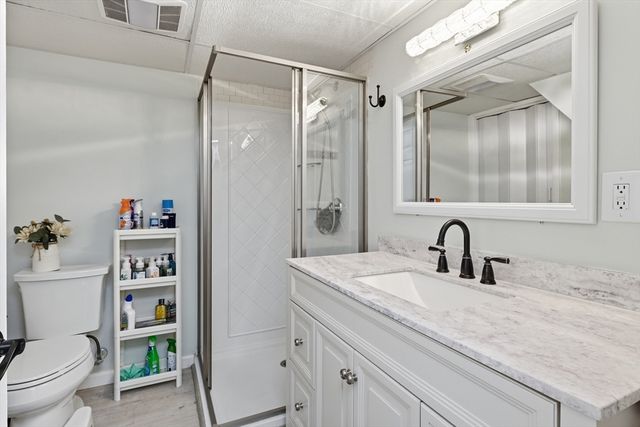 140 Ruskin St, Chicopee, MA 01020