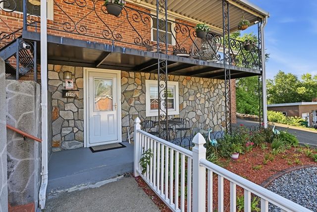 140 Ruskin St, Chicopee, MA 01020