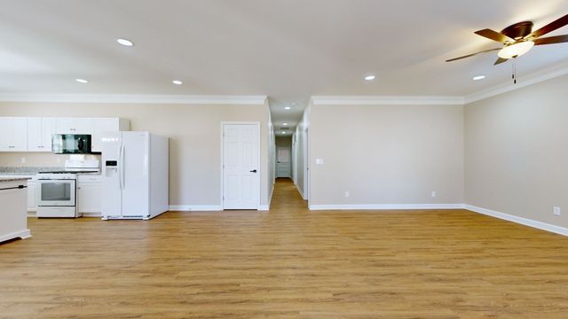 556 E Vine St, Murfreesboro, TN 37130