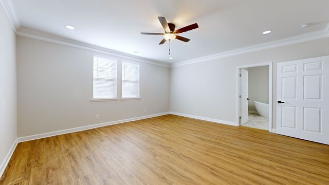556 E Vine St, Murfreesboro, TN 37130