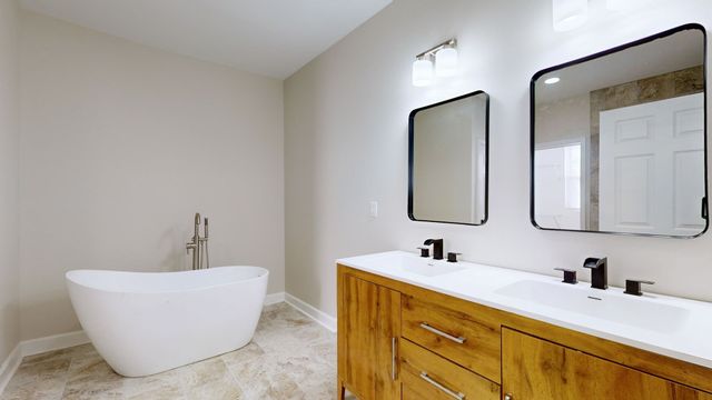 556 E Vine St, Murfreesboro, TN 37130