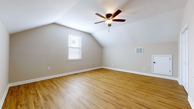 556 E Vine St, Murfreesboro, TN 37130