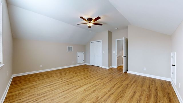 556 E Vine St, Murfreesboro, TN 37130