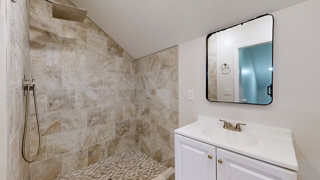556 E Vine St, Murfreesboro, TN 37130