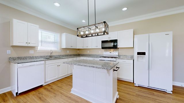556 E Vine St, Murfreesboro, TN 37130