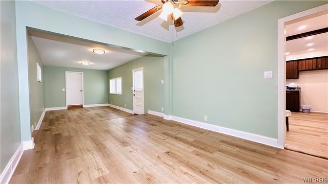 2486 LaSalle Avenue, Niagara Falls, NY 14301