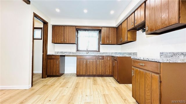 2486 LaSalle Avenue, Niagara Falls, NY 14301