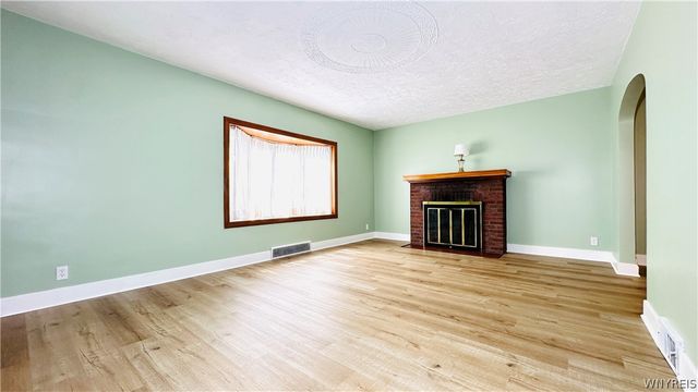 2486 LaSalle Avenue, Niagara Falls, NY 14301