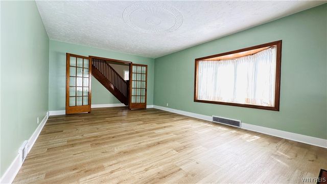 2486 LaSalle Avenue, Niagara Falls, NY 14301