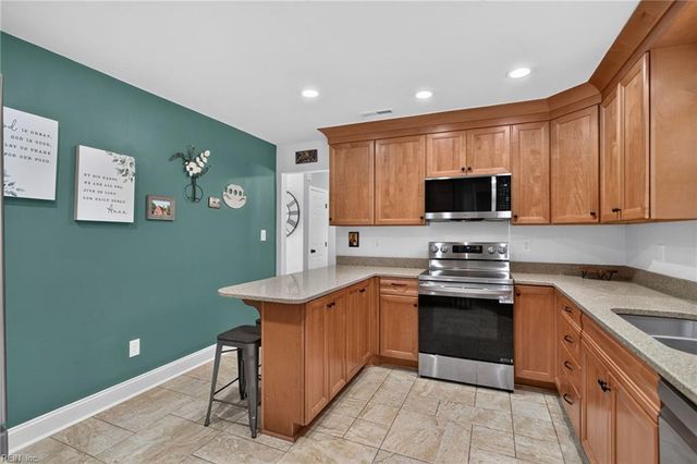 444 Beverly PL, Virginia Beach, VA 23452