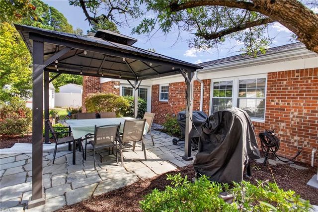 444 Beverly PL, Virginia Beach, VA 23452
